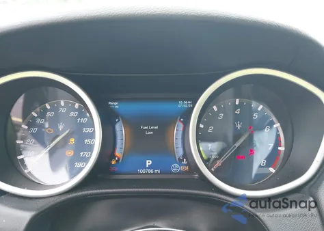 2017 Maserati Ghibli z USA, uszkodzony, nr VIN ZAM57XSA8H1216213